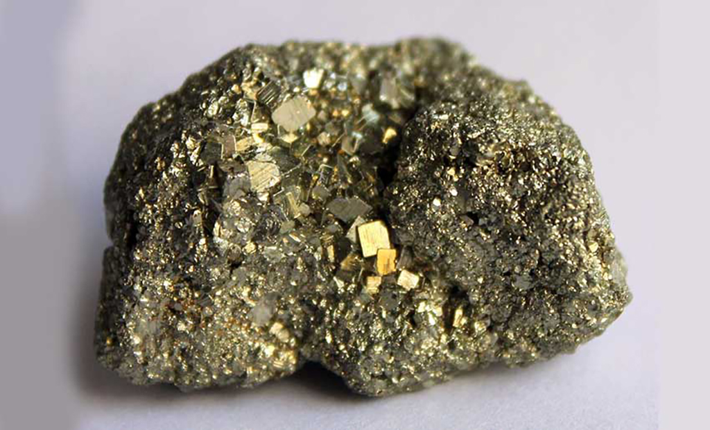 سنگ پیریت(سنگ فرگاه)