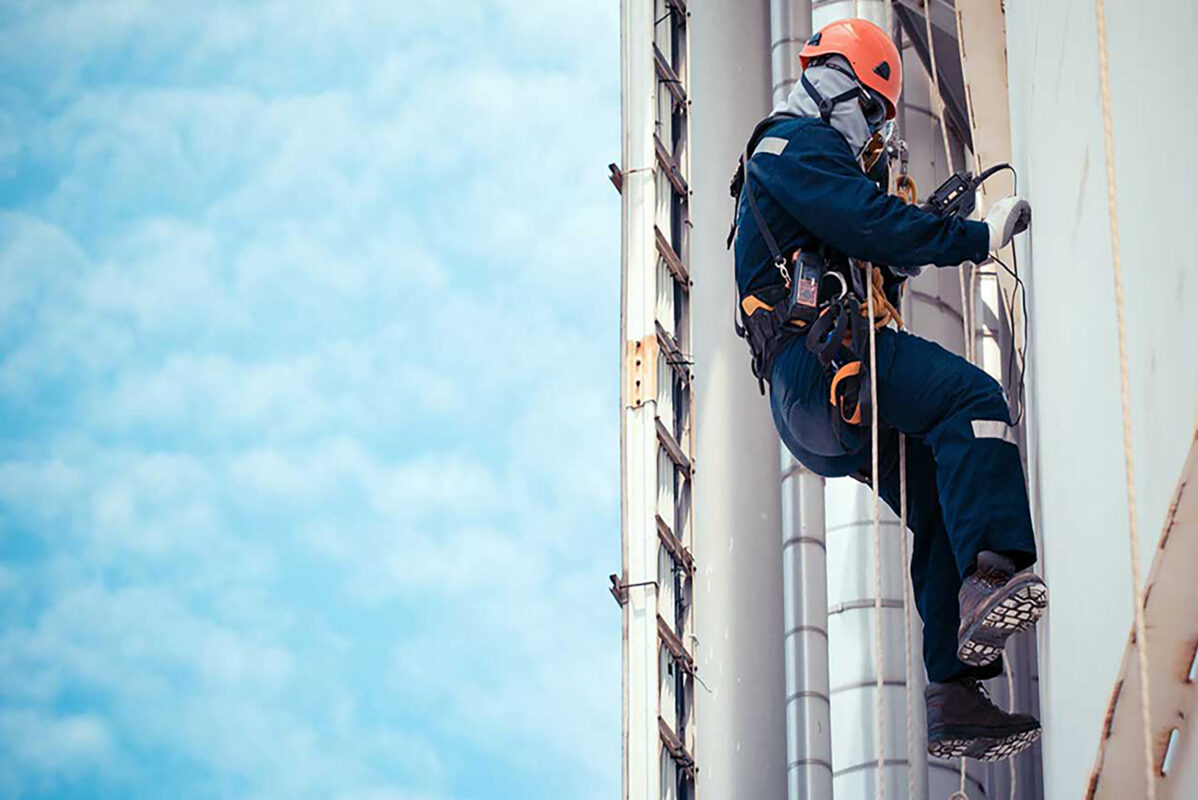 همه چیز درباره تعمیرات سنگ نما