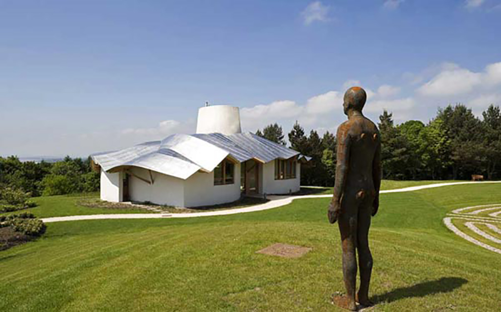 مرکز مگی در بیمارستان ویکتوریا در اسکاتلند(سنگ فرگاه)