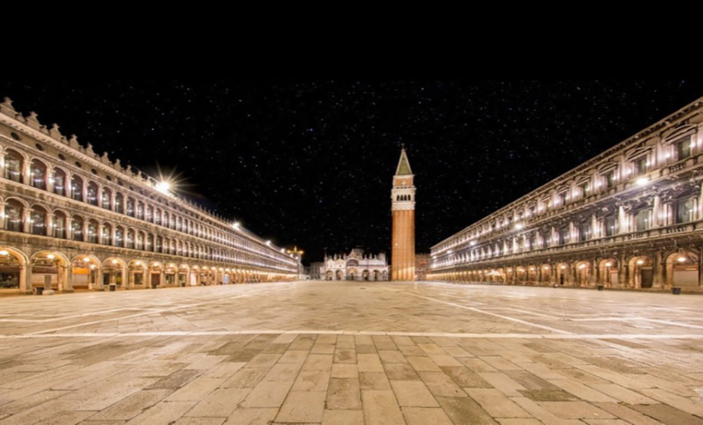 میدان سن مارکو در ونیز0سنگ فرگاه)