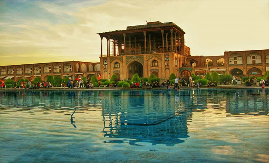 عالی قاپو(طراحی نما)