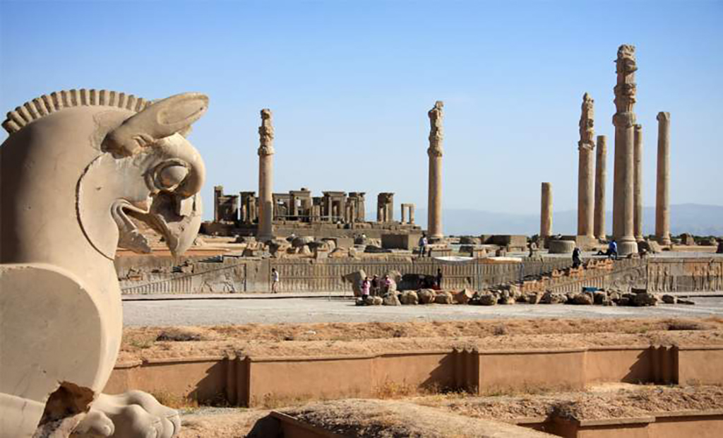 معماری در دوره هخامنشی(طراحی بنا)