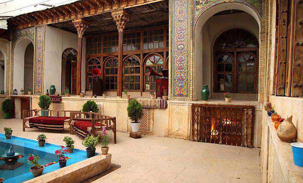 معماری سنتی (نمای ساختمان)