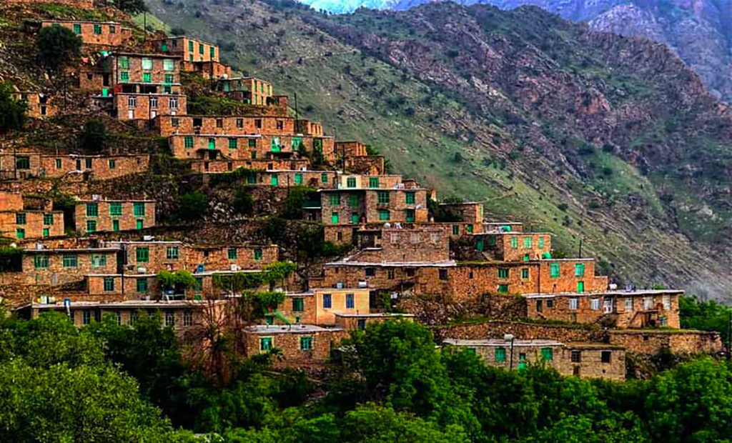 معماری روستایی (نمای ساختمان)