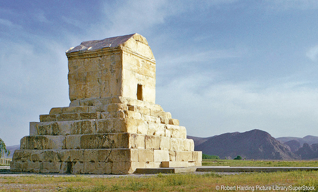 آرامگاه کوروش(سنگ طبیعی)