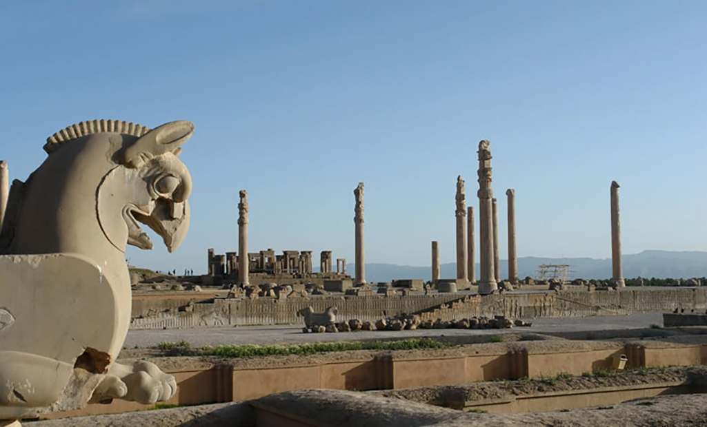 باستانی پاسارگاد شیراز(نمای ساختمان)