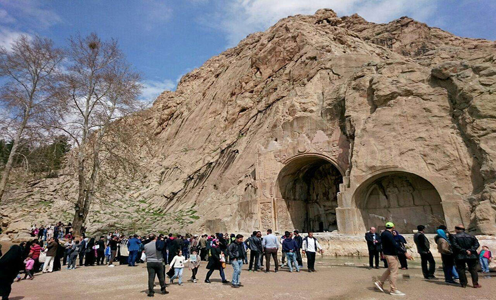 طاق بستان(نمای ساختمان)