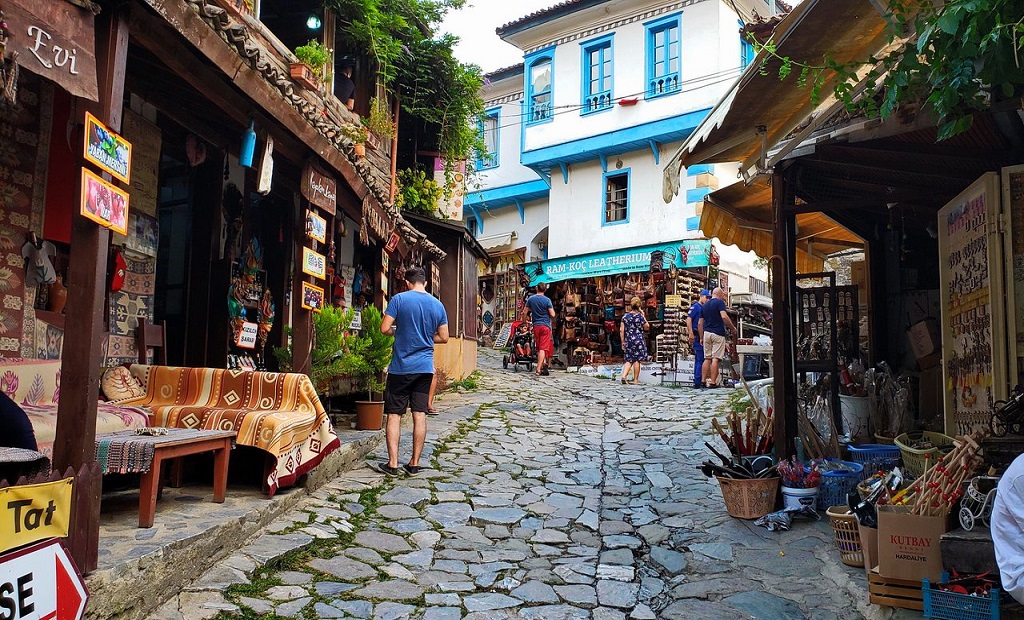 روستای شیرینجه